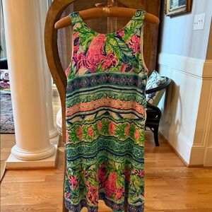Lilly Pulitzer Like New Drop Dress With Stunning Back Design